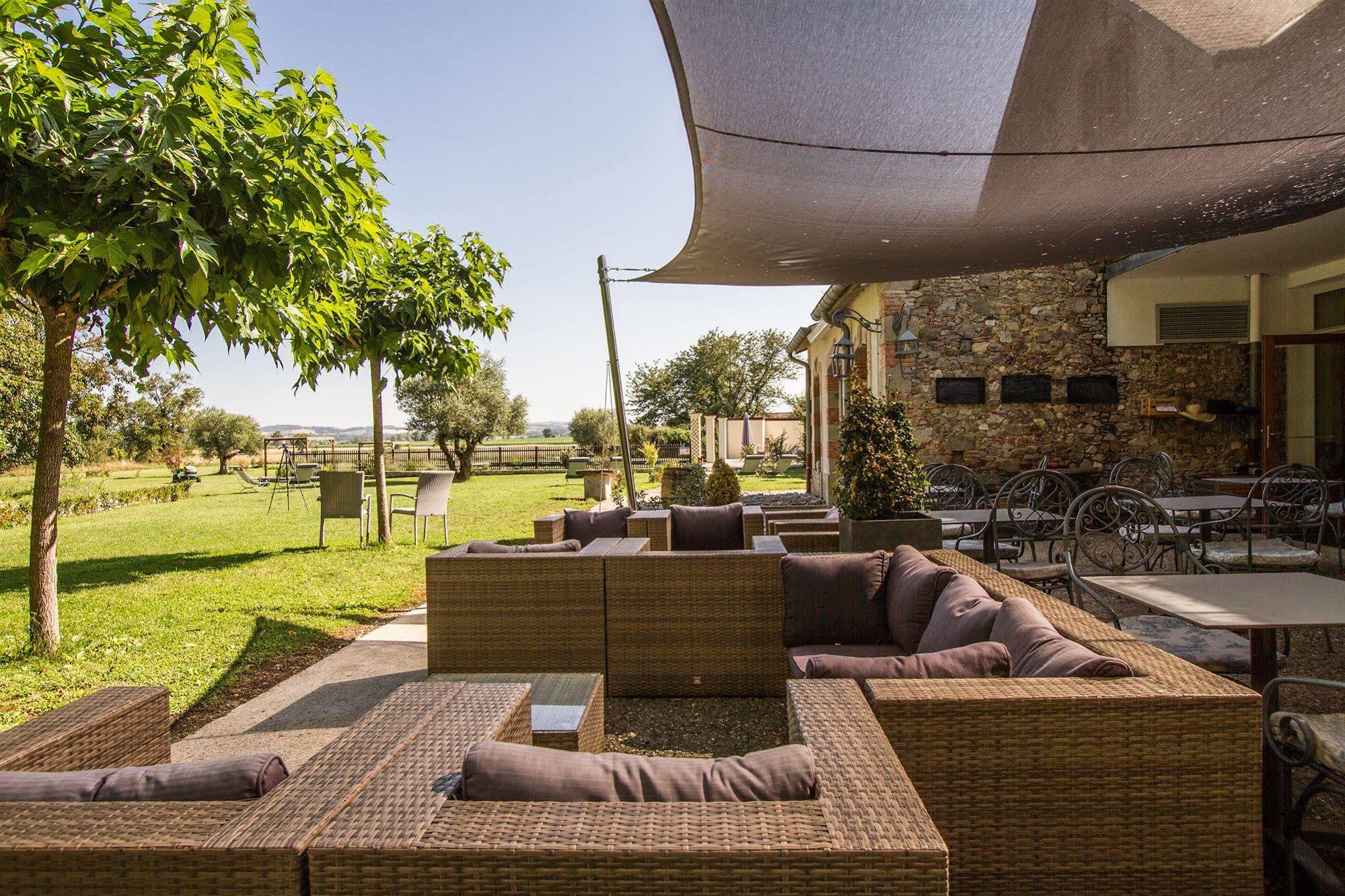 Le Pavillon Du Chateau, Hotel & Spa Revel  Εξωτερικό φωτογραφία